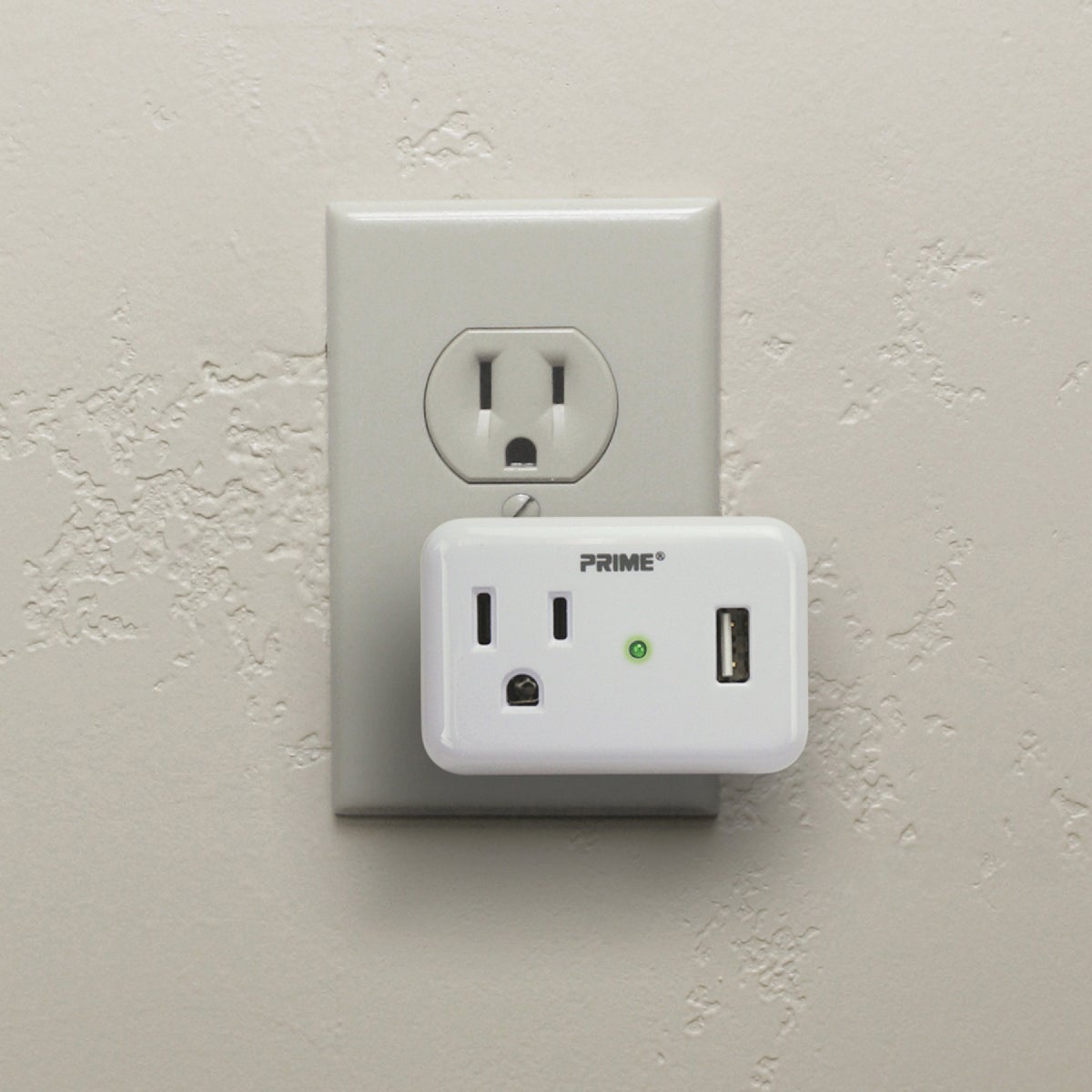 Prime Wire & Cable 1 Power & 1 USB White Wall Charger Image 2