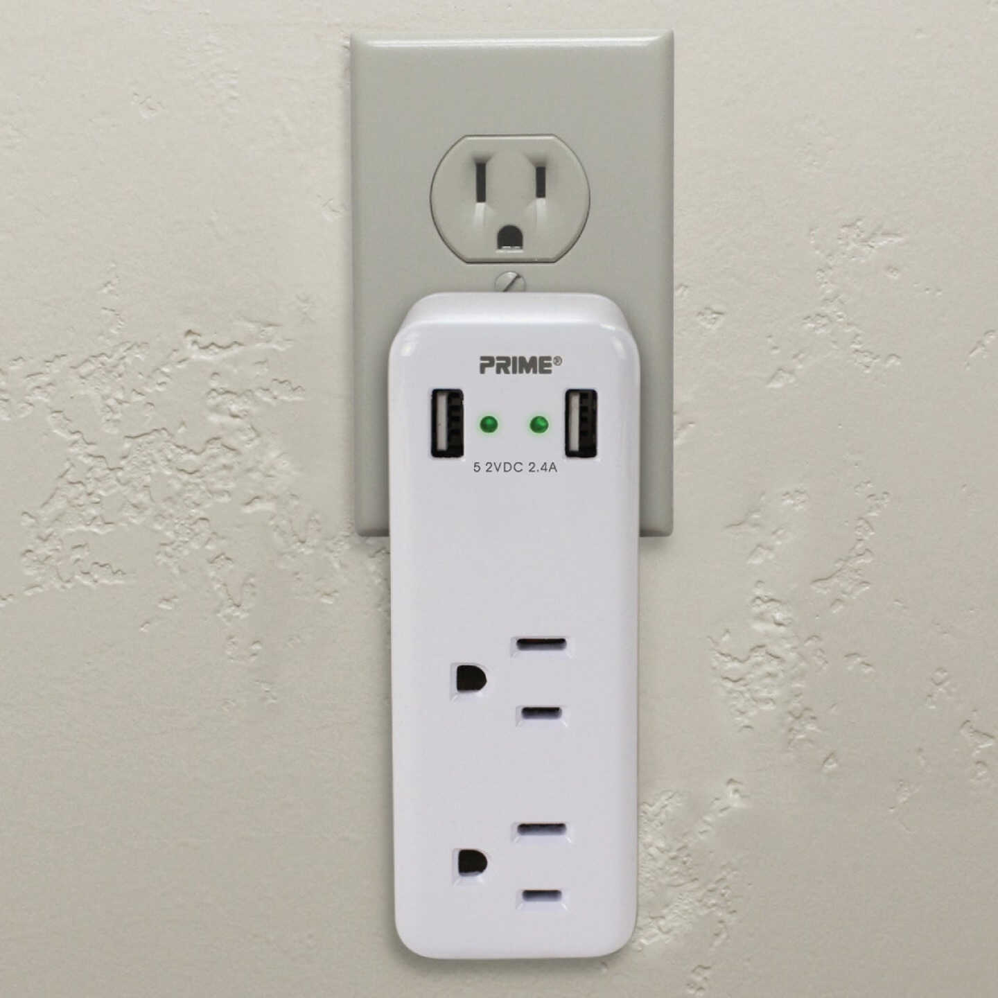 Prime Wire & Cable 2 Power & 2 USB White Space Saving USB Wall Charger Image 2