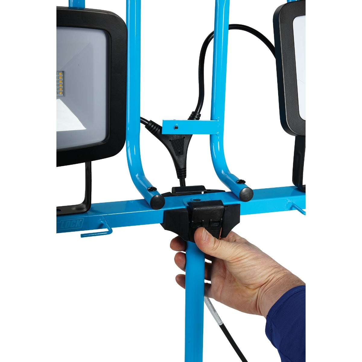 Channellock 13,200 Lm. LED Twin Head Tripod Stand-Up Work Light Image 3