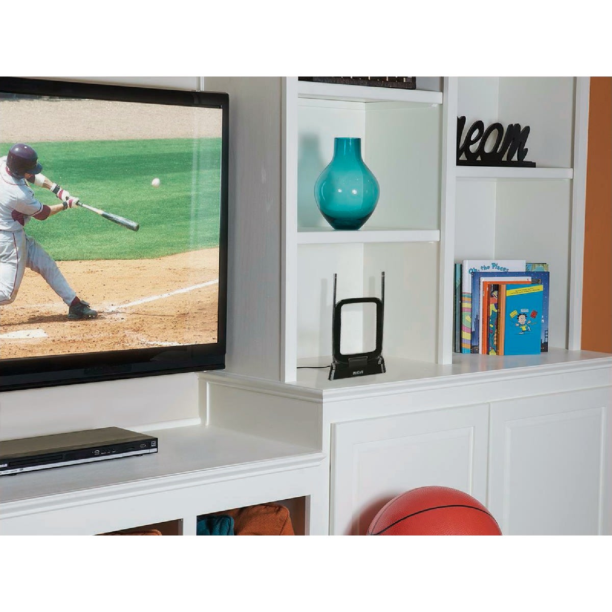 RCA Amplified Indoor HDTV Antenna Image 2