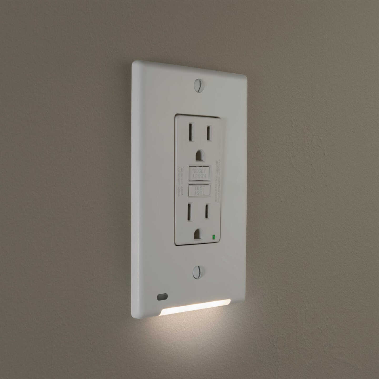 Amerelle LumiCover 1-Gang Universal Wallplate with Built-In Night Light, White Image 2