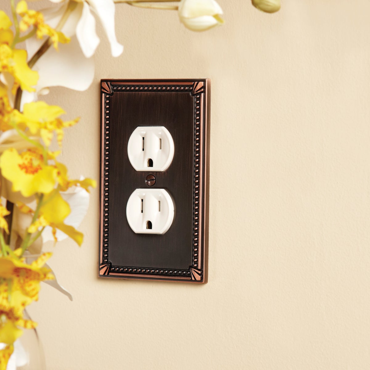 Amerelle Imperial Bead 1-Gang Cast Metal Outlet Wall Plate, Aged Bronze Image 3