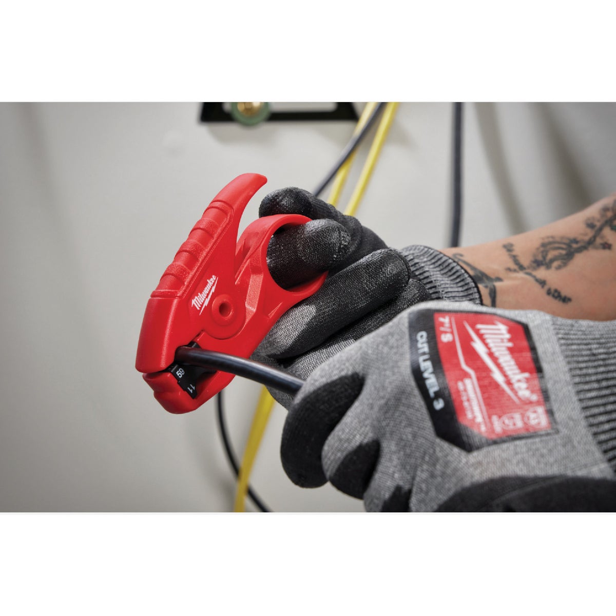 Milwaukee Coax Stripper Image 6