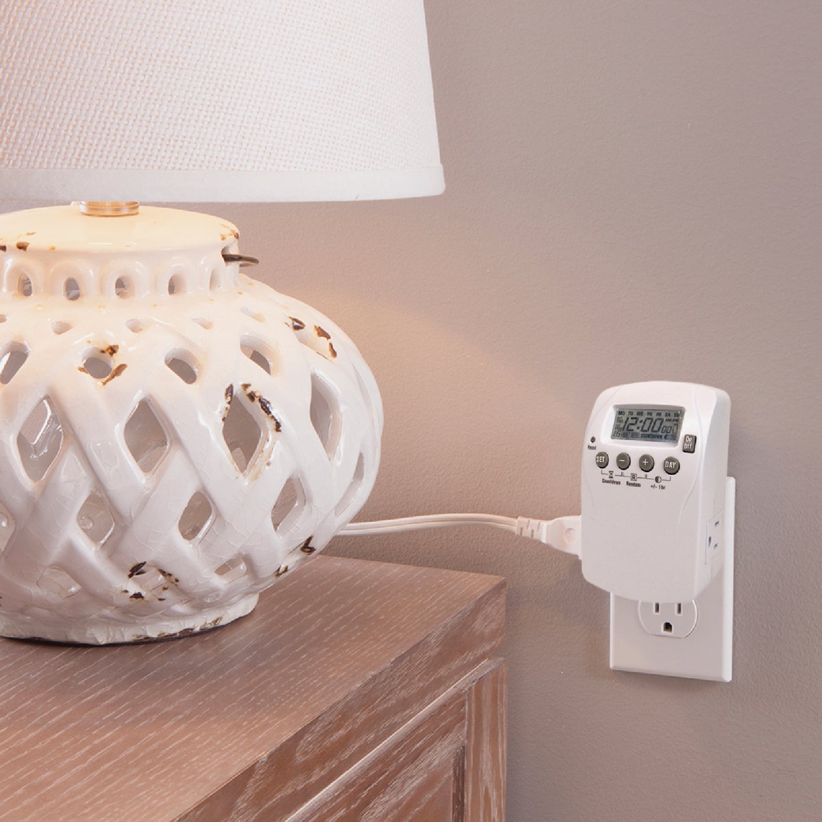 Prime 125V Indoor 7-Day Digital Timer Image 2