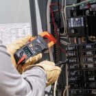 Klein 600A AC/DC Auto-Ranging Digital Pro Clamp Meter Image 4