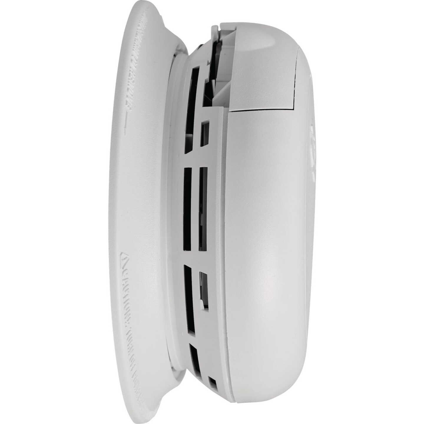 First Alert Hardwired Photoelectric Combination Alarm with Voice Image 3
