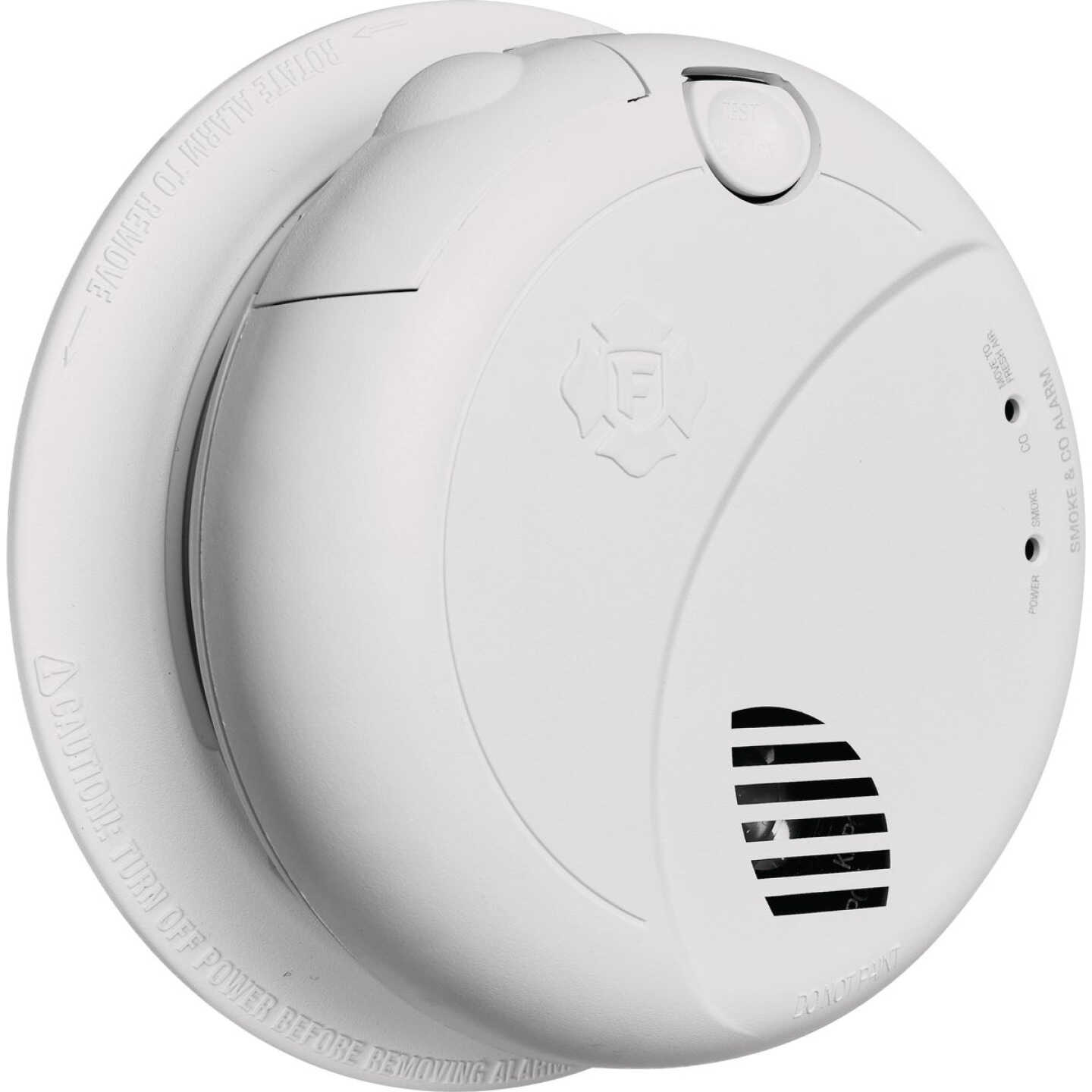 First Alert Hardwired Photoelectric Combination Alarm with Voice Image 4