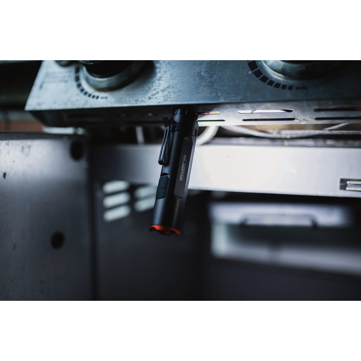 Nebo Mini Larry 500 LED Rechargeable Compact Flashlight & Worklight Image 5