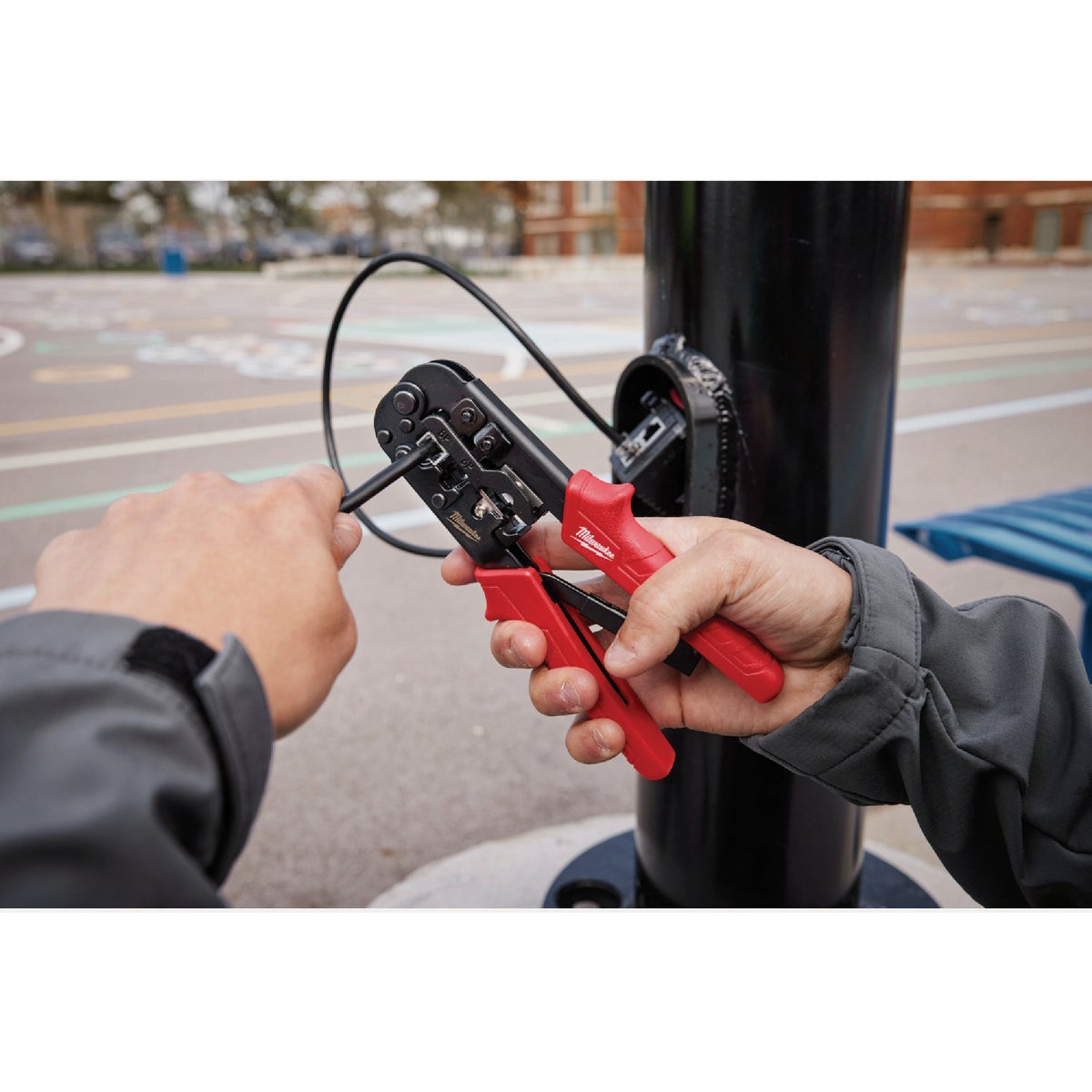 Milwaukee Ratcheting Modular Crimper & Stripper Image 3