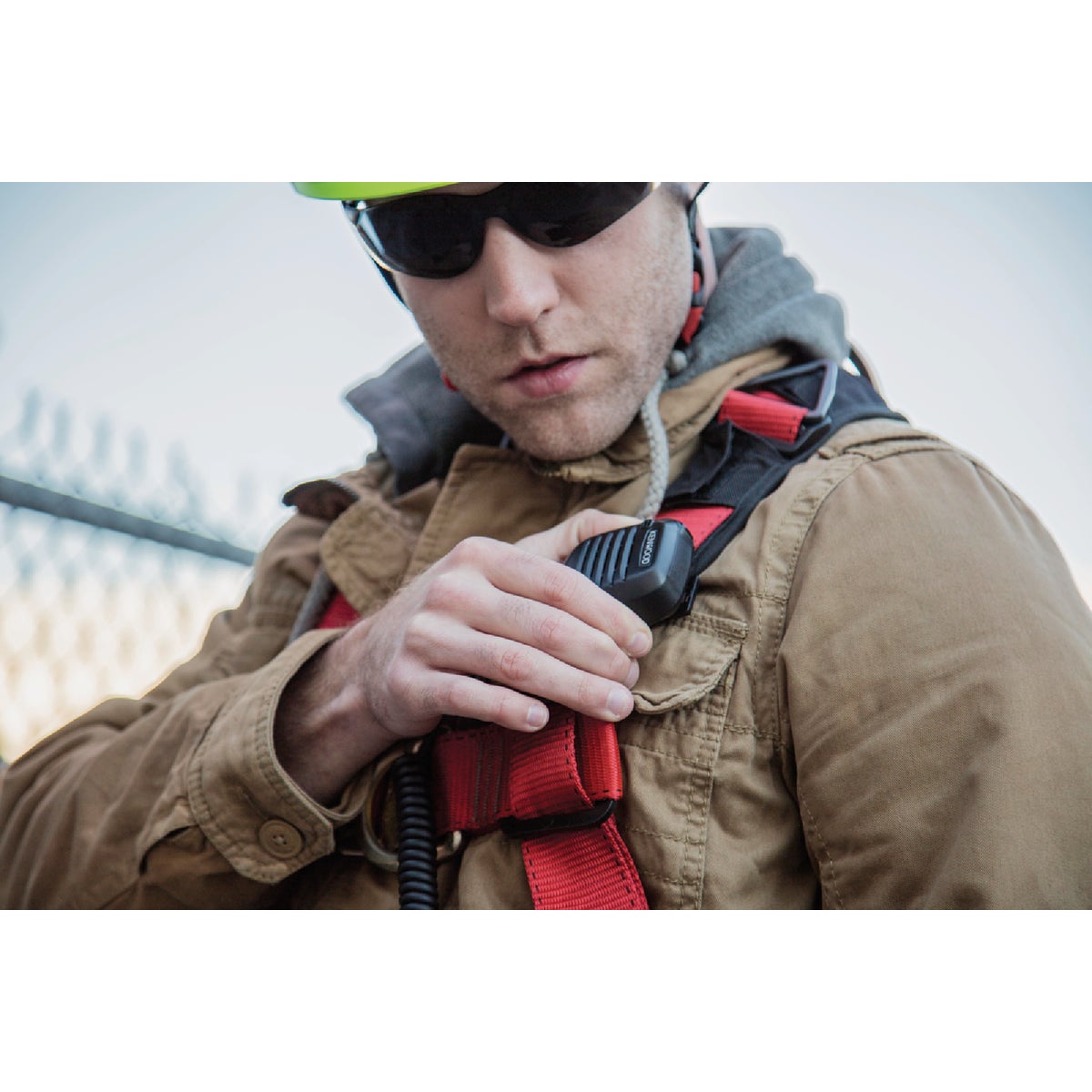 Kenwood Heavy-Duty Clip-On Speaker Microphone Image 3