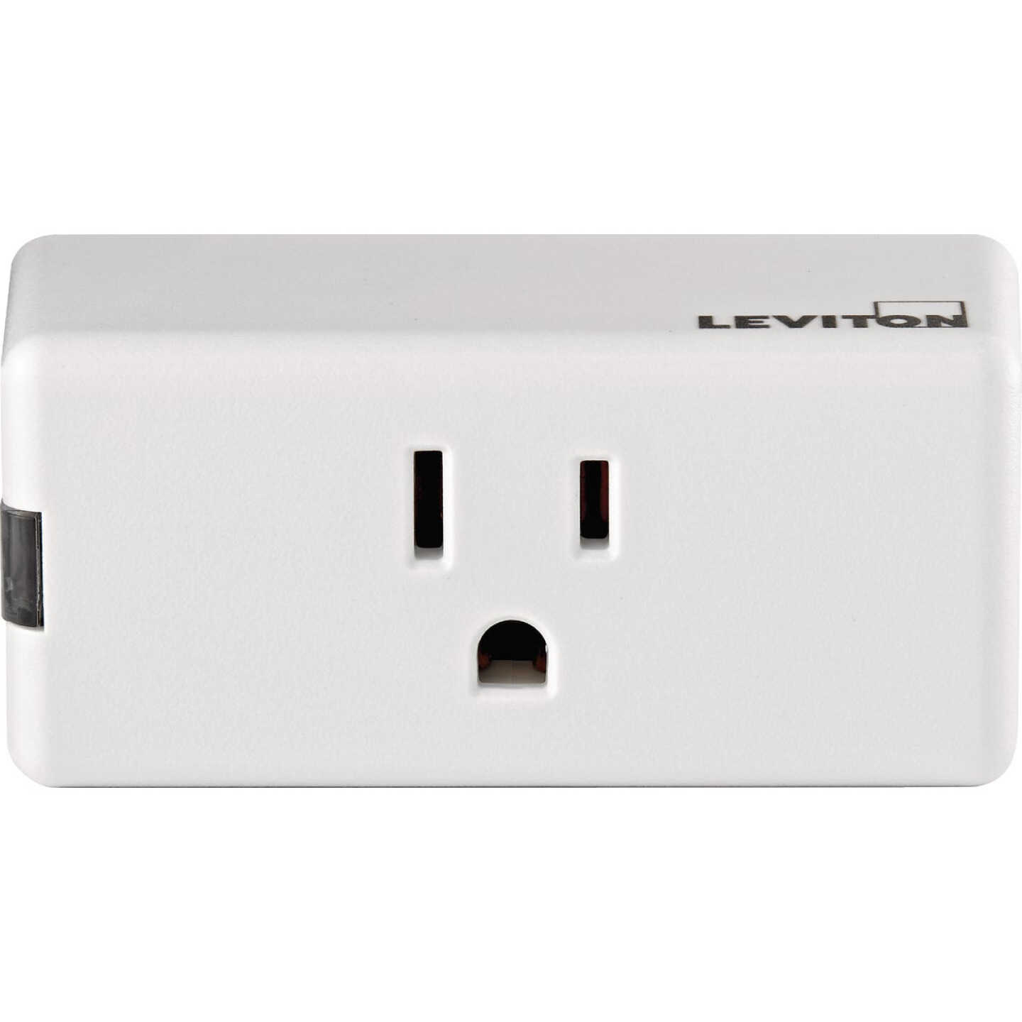 Leviton Decora Smart 15A Single WiFi Mini Outlet, White Image 1