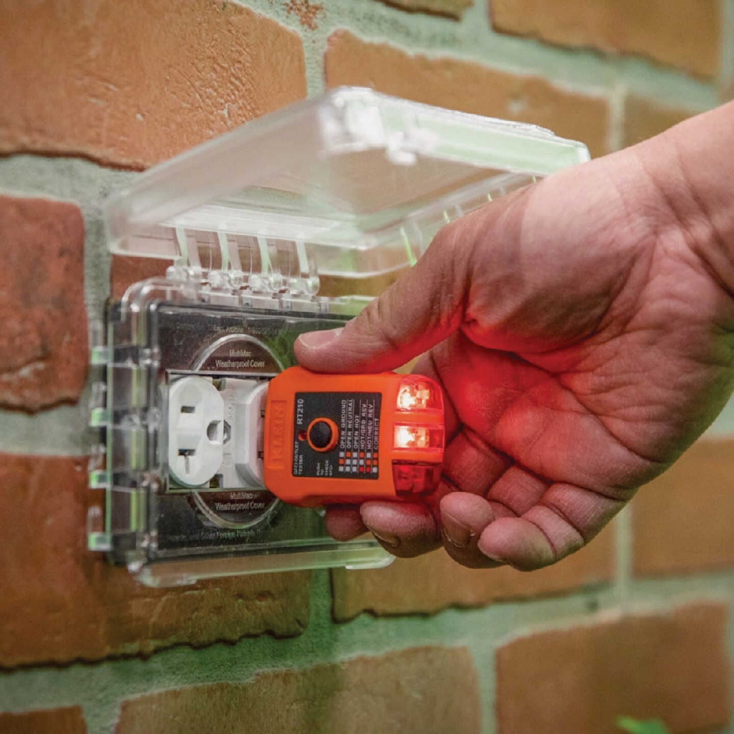 Klein GFCI Outlet Tester Image 4