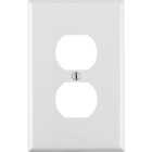 Leviton Mid-Way 1-Gang Thermoplastic Nylon Outlet Wall Plate, White (10-Pack) Image 2