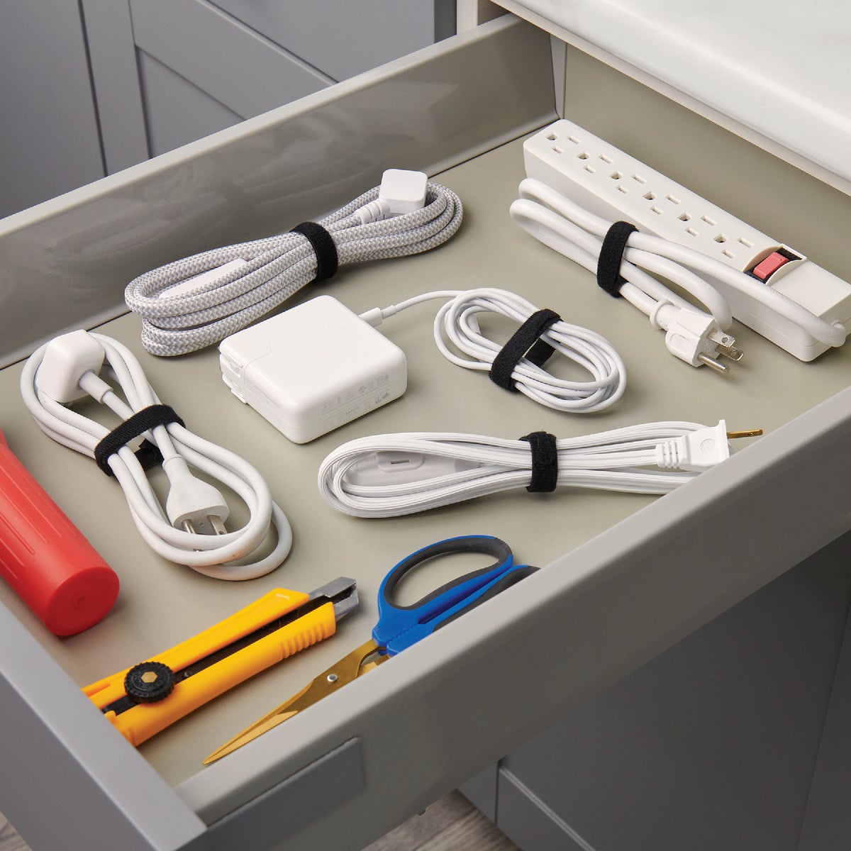 Wrap-It Storage 8 In. Black Self-Gripping Cable Tie Roll (50-Pack) Image 3