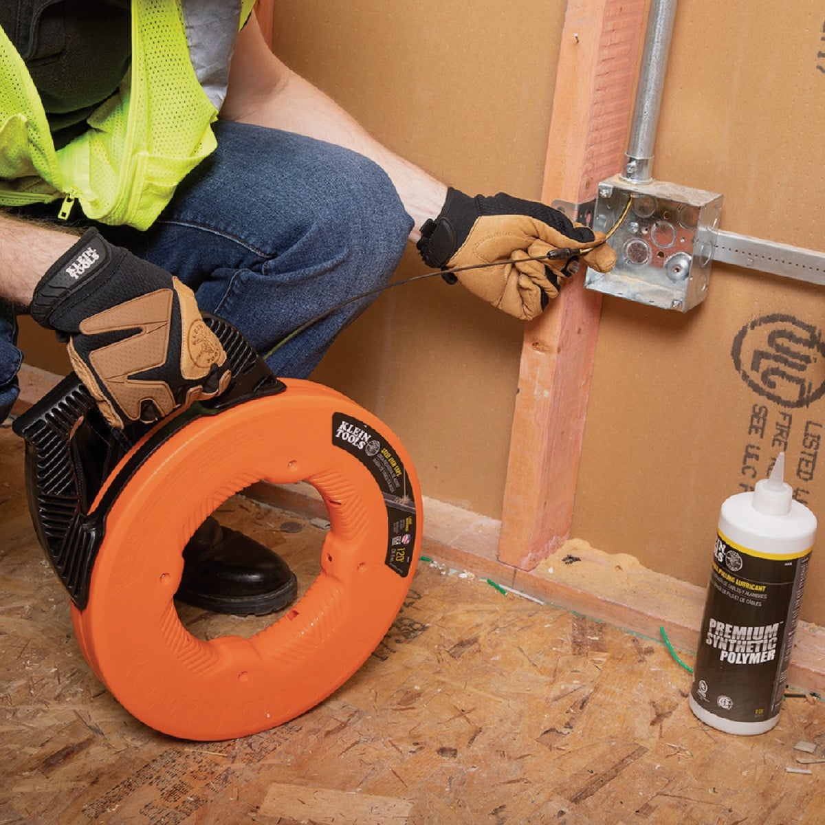 Klein 1/8 In. W. x 120 Ft. L. Steel Fish Tape Image 3