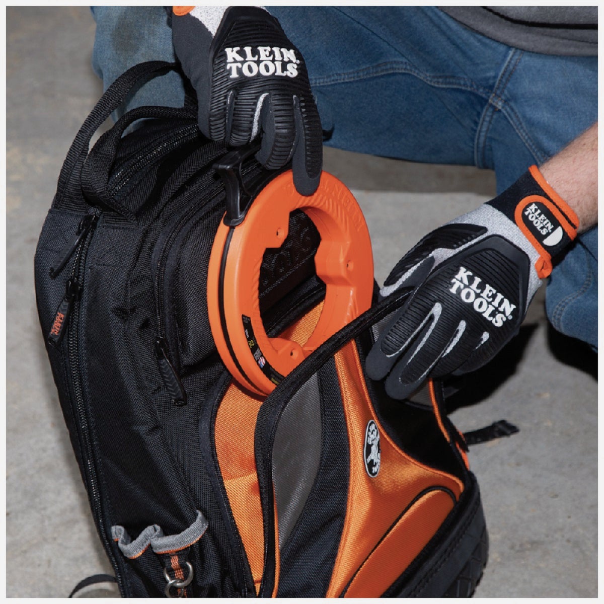 Klein 1/4 In. W. x 25 Ft. L. Steel Fish Tape Image 5