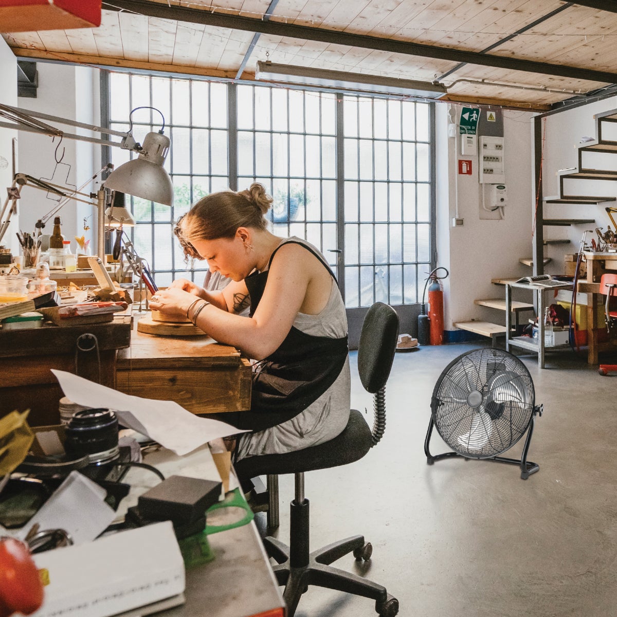 Denali Aire 20 In. Black 3-Speed High Velocity Floor Fan Image 2