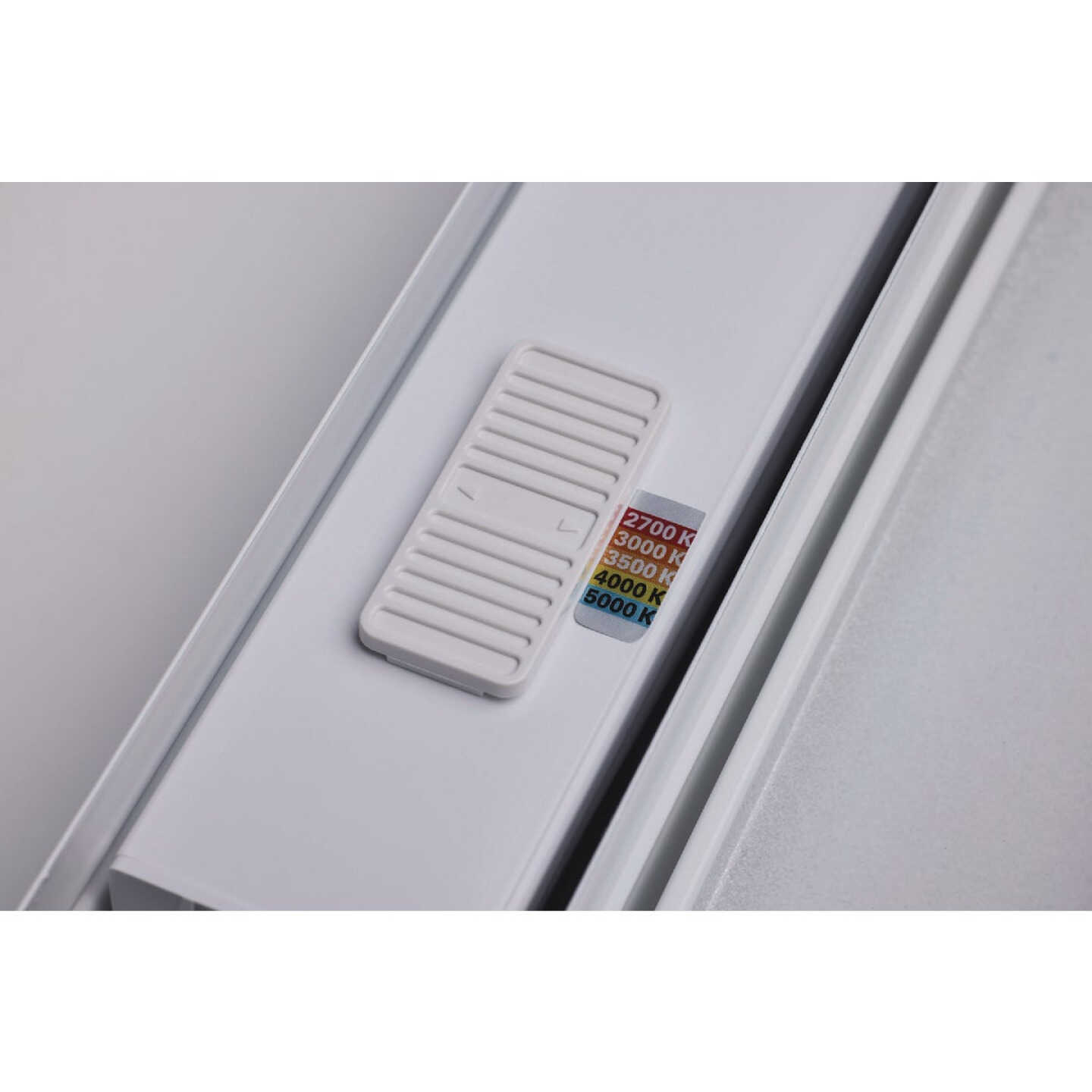 SATCO NUVO 30W LED 4 Ft. Connectable Strip Light 27K/30K/35K/40K/50K CCT-Selectable White Image 4