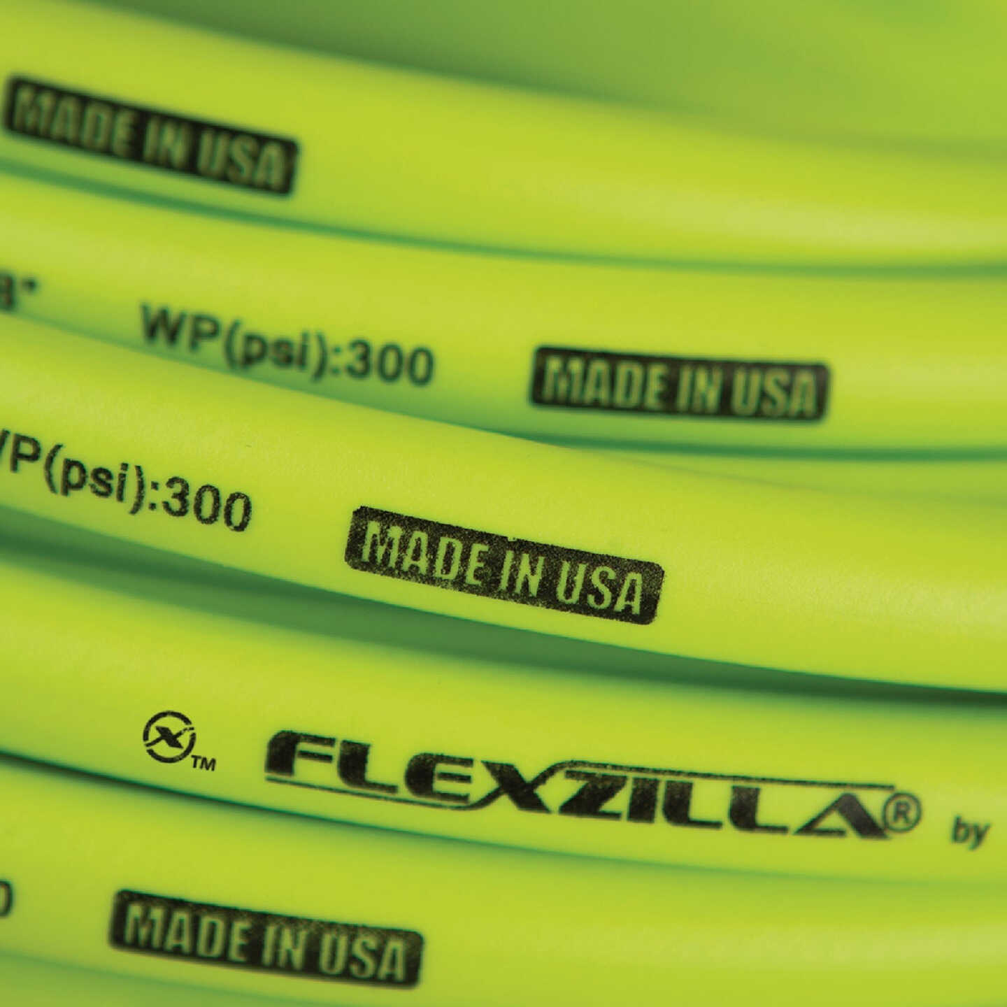 Flexzilla 1/4 In. x 50 Ft. Polymer-Blend Air Hose with 1/4 In. MNPT Fittings Image 6