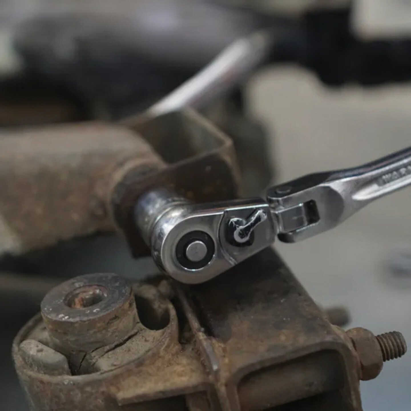 CRC Freeze-Off 11.5 Oz. Aerosol Penetrant Image 4