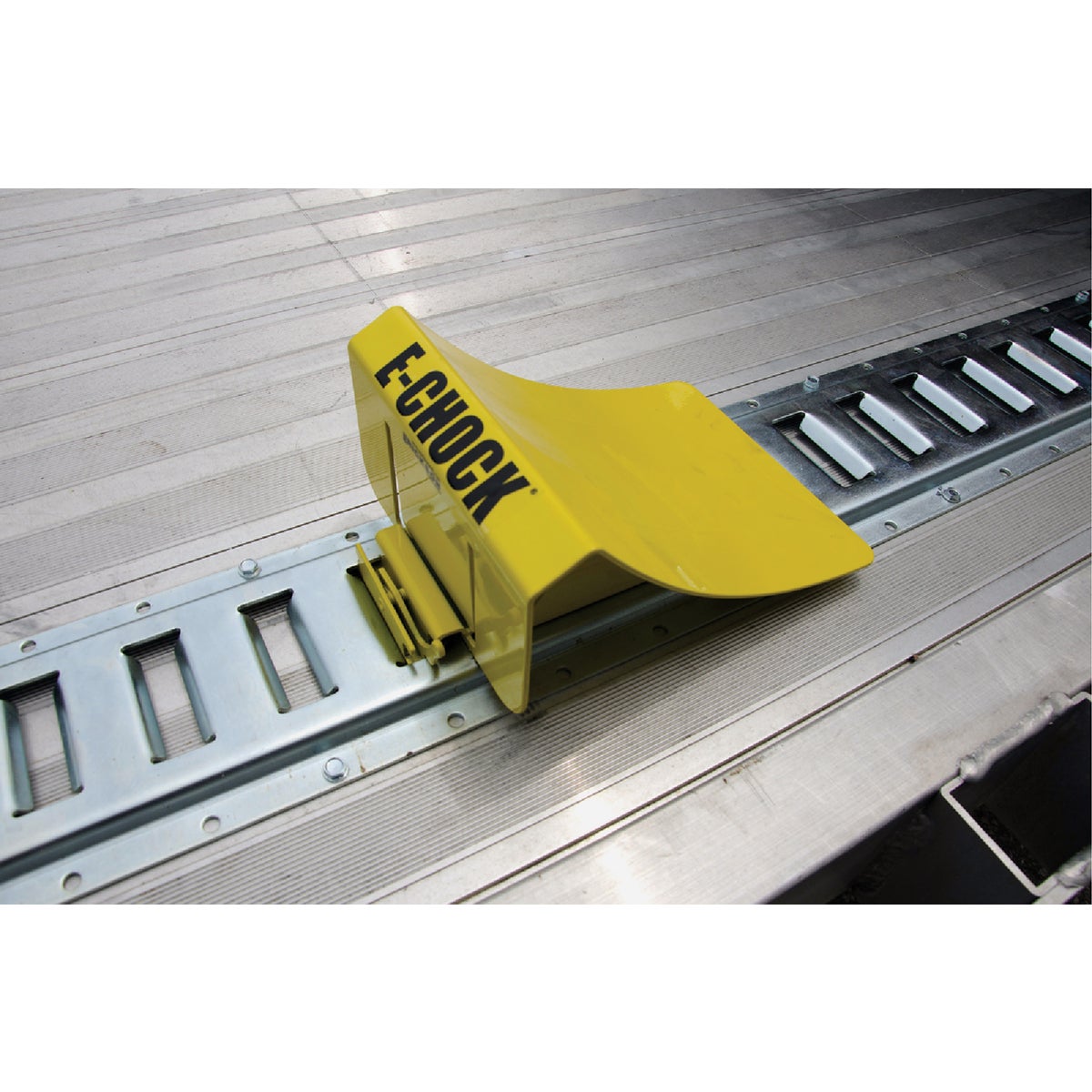 Erickson Moveable Wheel E-Chock Image 4