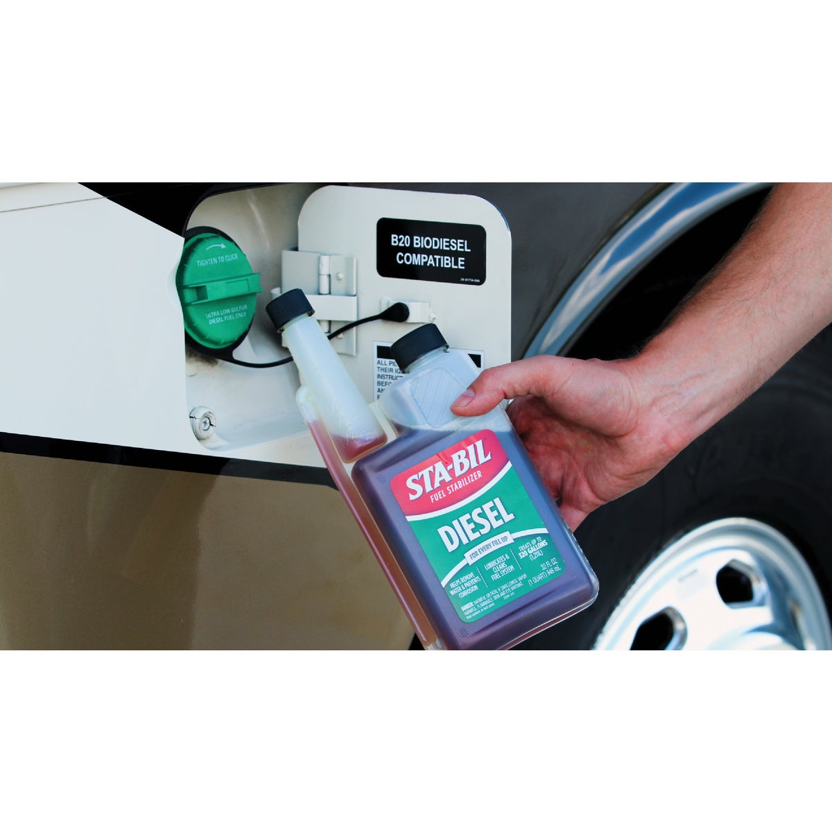 Sta-Bil 32 Fl. Oz. Diesel Fuel Stabilizer Image 2