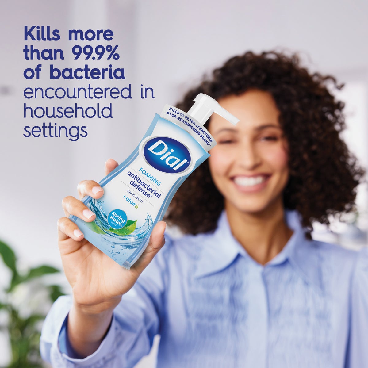 Dial Antibacterial Defense 7.5 Oz. Spring Water + Aloe Foaming Hand Soap Image 2