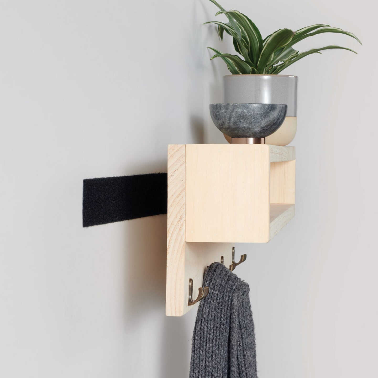 VELCRO Brand 2 In. x 15 Ft. Black Industrial Strength Hook & Loop Roll Image 2