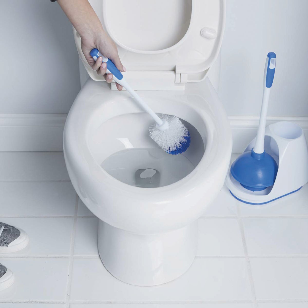 Mr. Clean Turbo Toilet Brush & Plunger Set Image 3