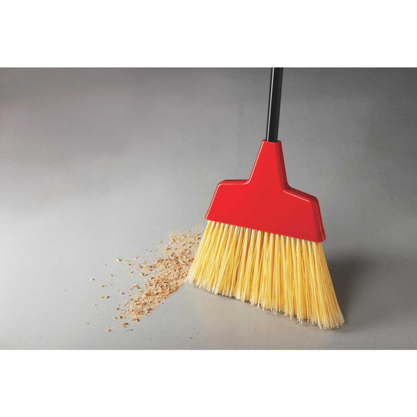 ANGLE BROOM Image 3