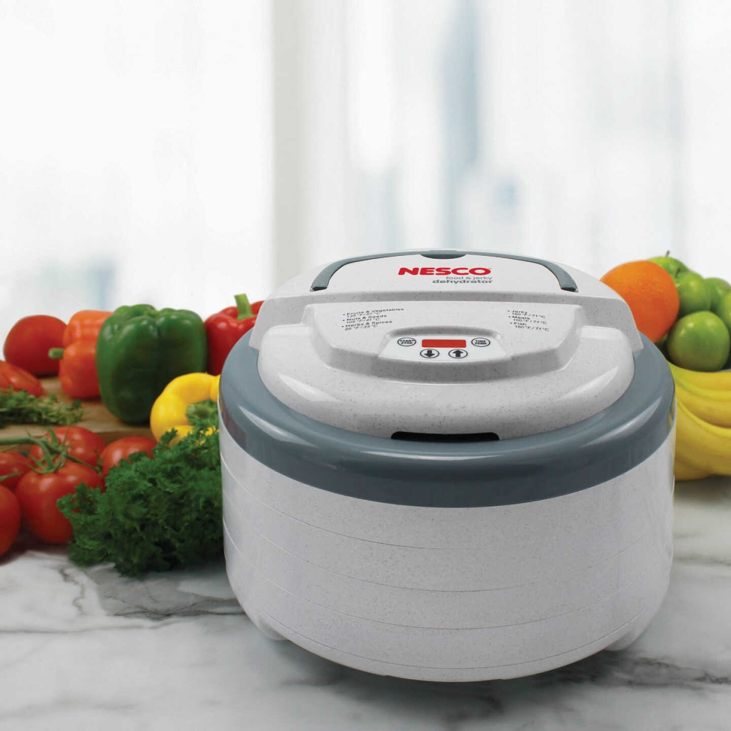 Nesco Snackmaster 4-Tray Digital Dehydrator/Jerky Maker Image 1