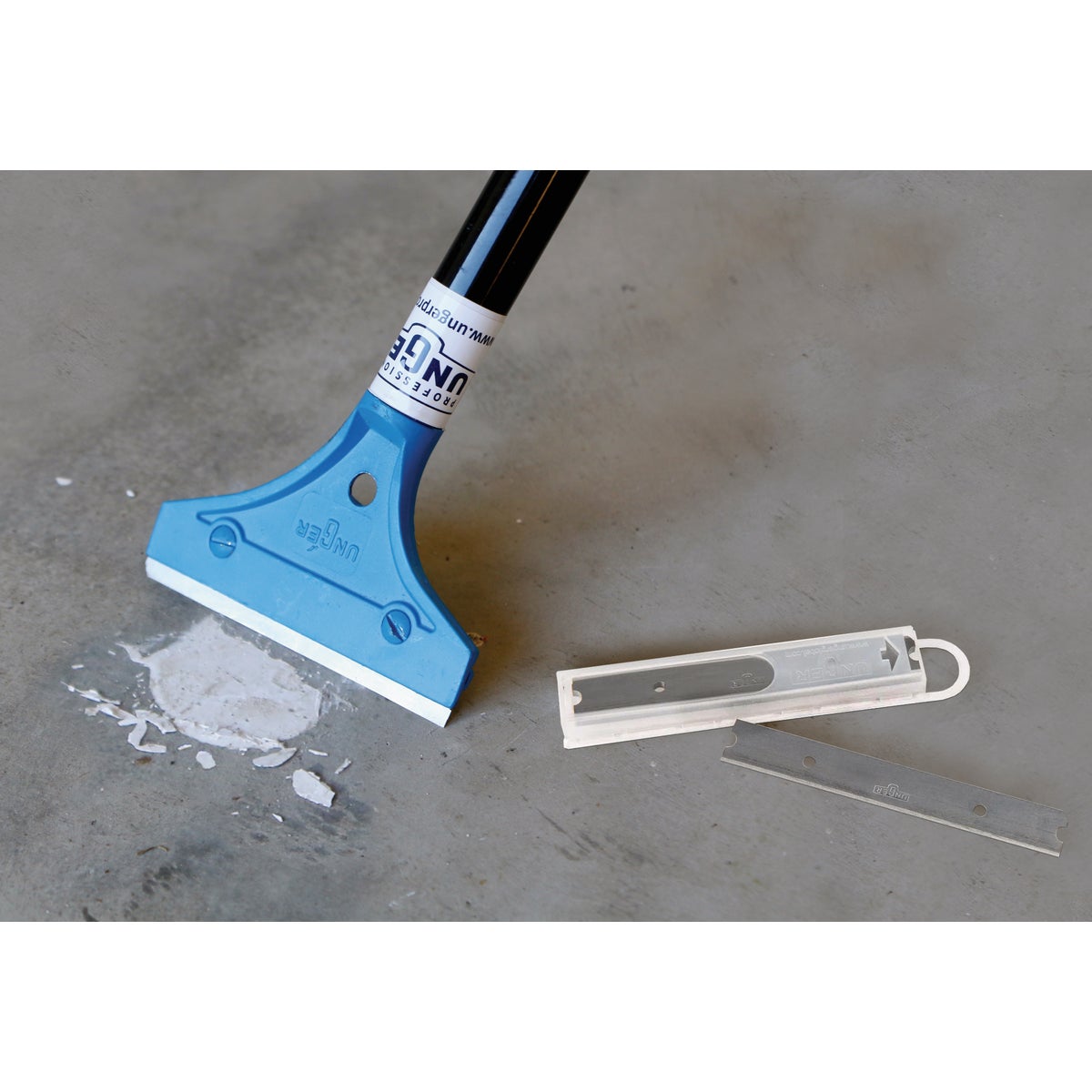 Unger Professional 48 In. Long Handle Floor Scraper Image 2