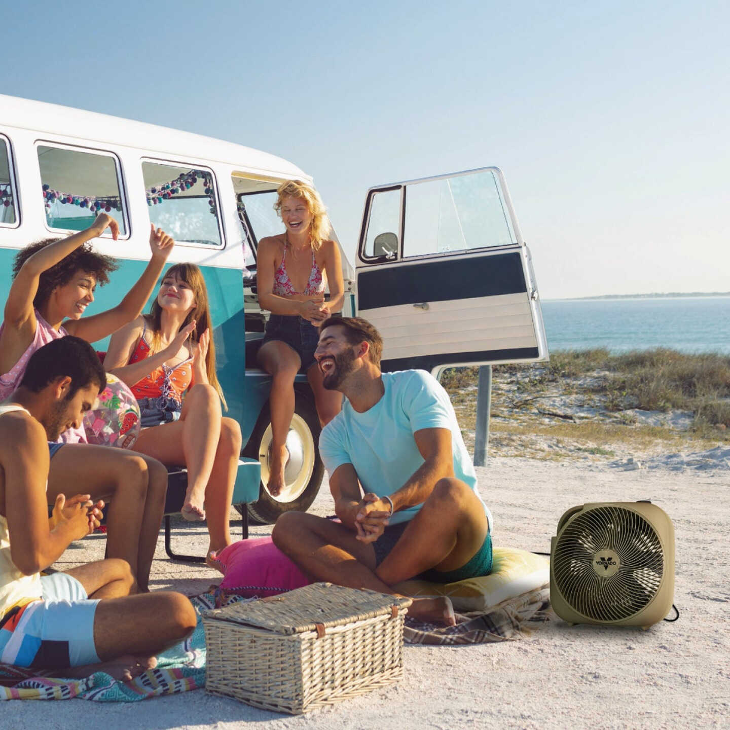 Vornado EP-12 Rugged 3-Speed Outdoor Fan Image 2
