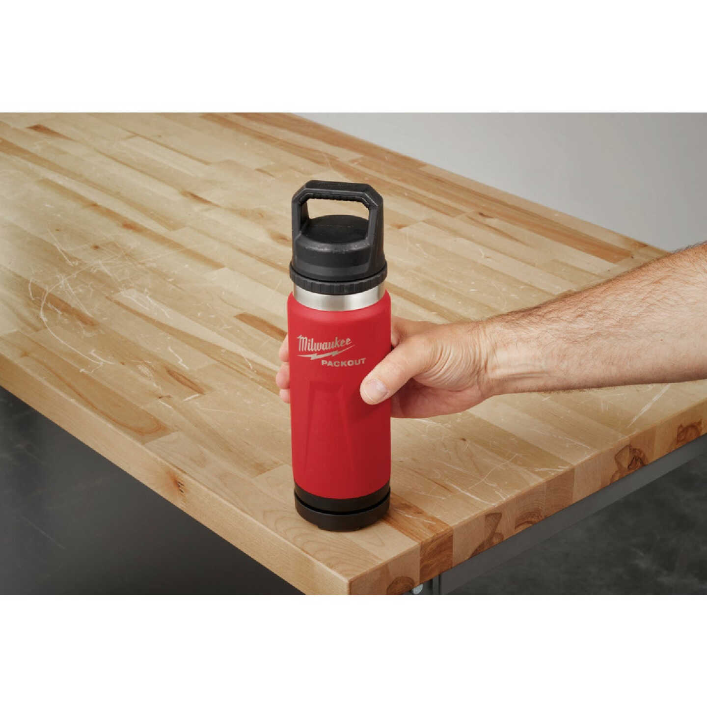 Milwaukee PACKOUT Black Twist to Lock Mount Image 2