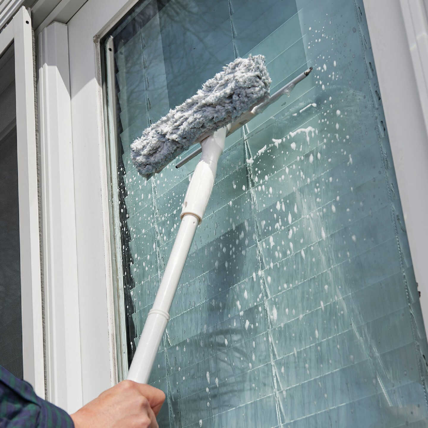 Unger 13-1/2 In. Outdoor Window Squeegee and Scrubber Kit Image 4