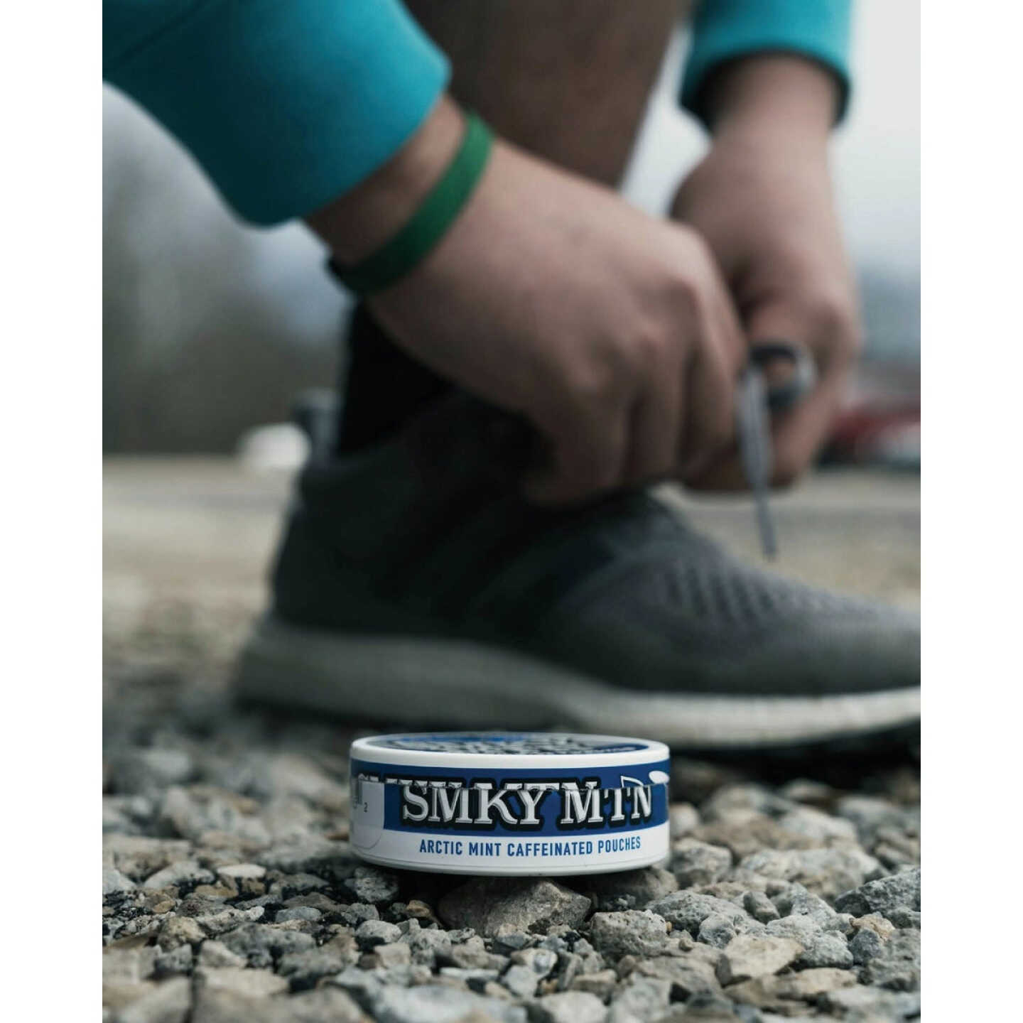 Smokey Mountain Arctic Mint Caffeinated Pouches Image 2