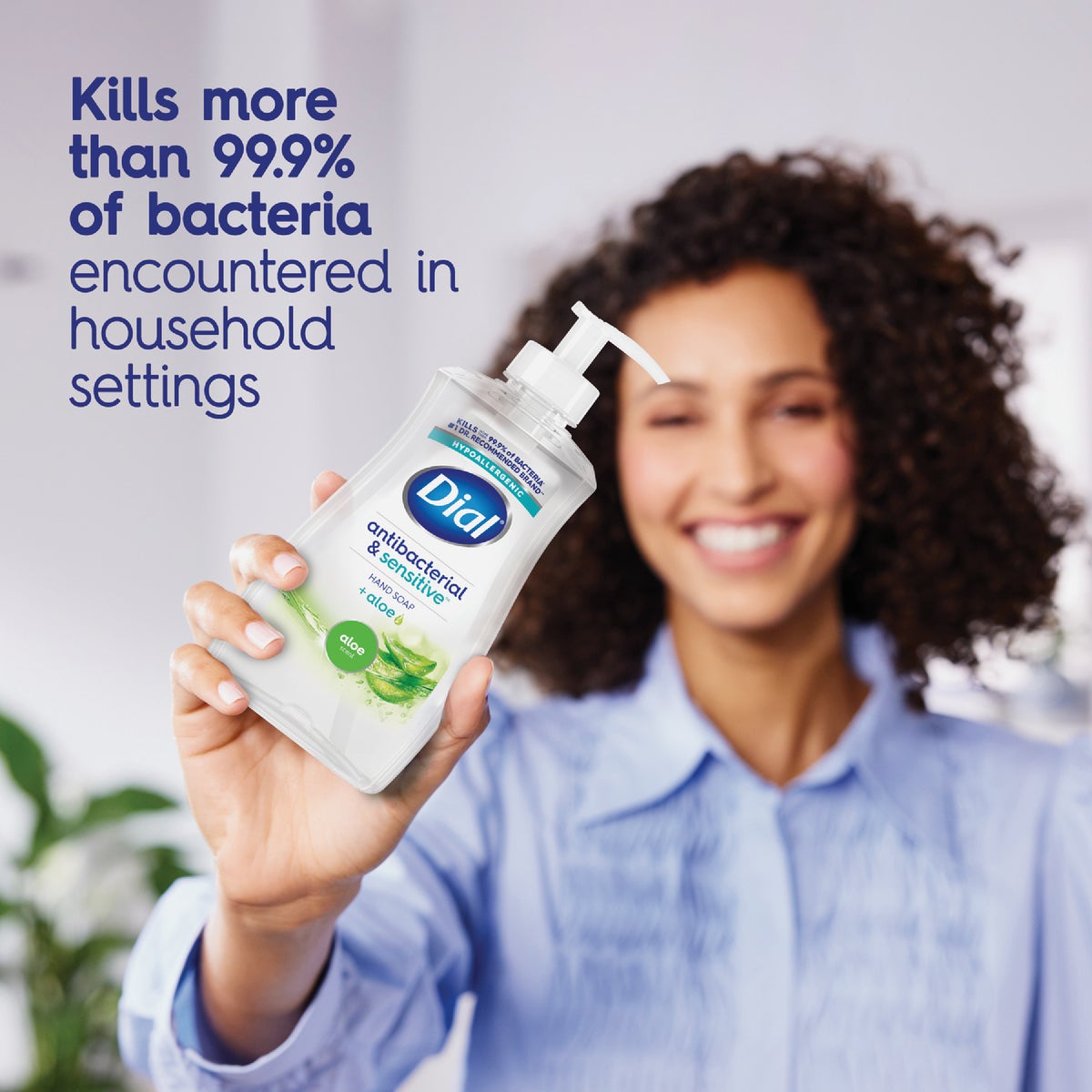 Dial Antibacterial Defense 11 Oz. Aloe Liquid Hand Soap  Image 3