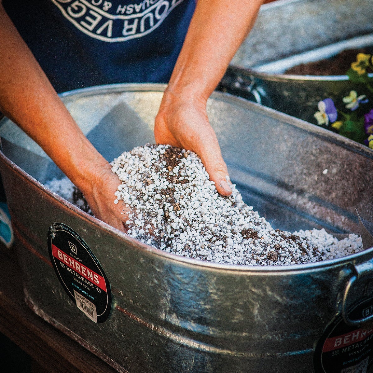 Behrens 2 Gal. Oval Hot-Dipped Utility Tub Image 2