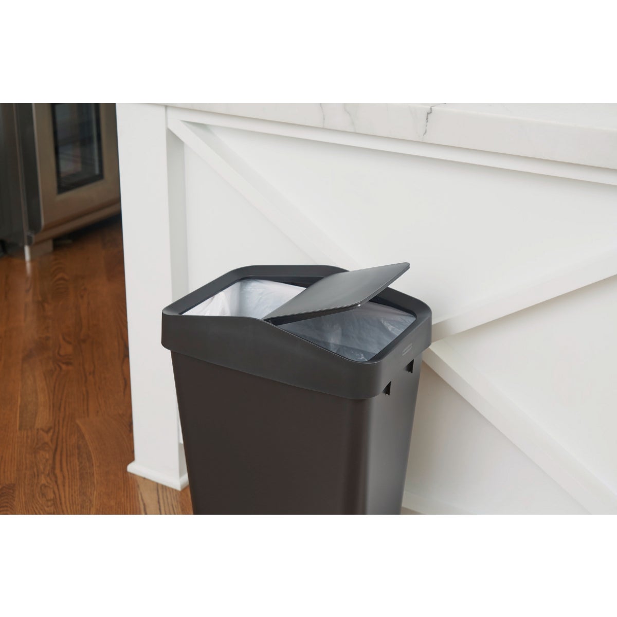 Rubbermaid 12.2 Gal. Black Swing-Top Wastebasket Image 2