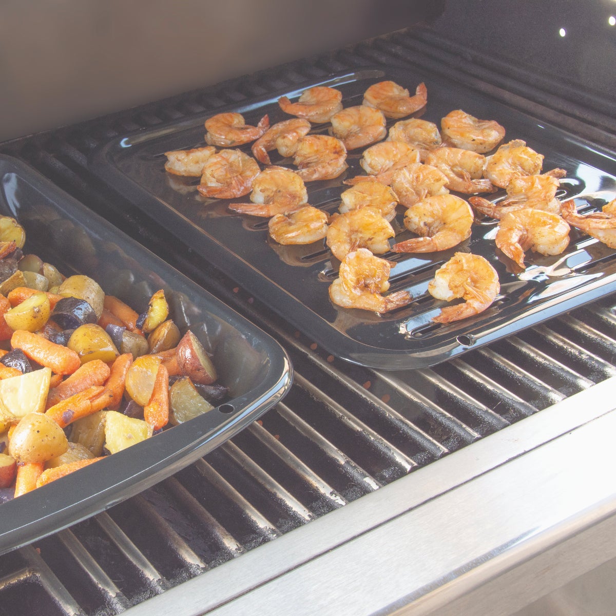 Range Kleen Black Porcelain Air Fry, Bake and Broil Pan Image 5