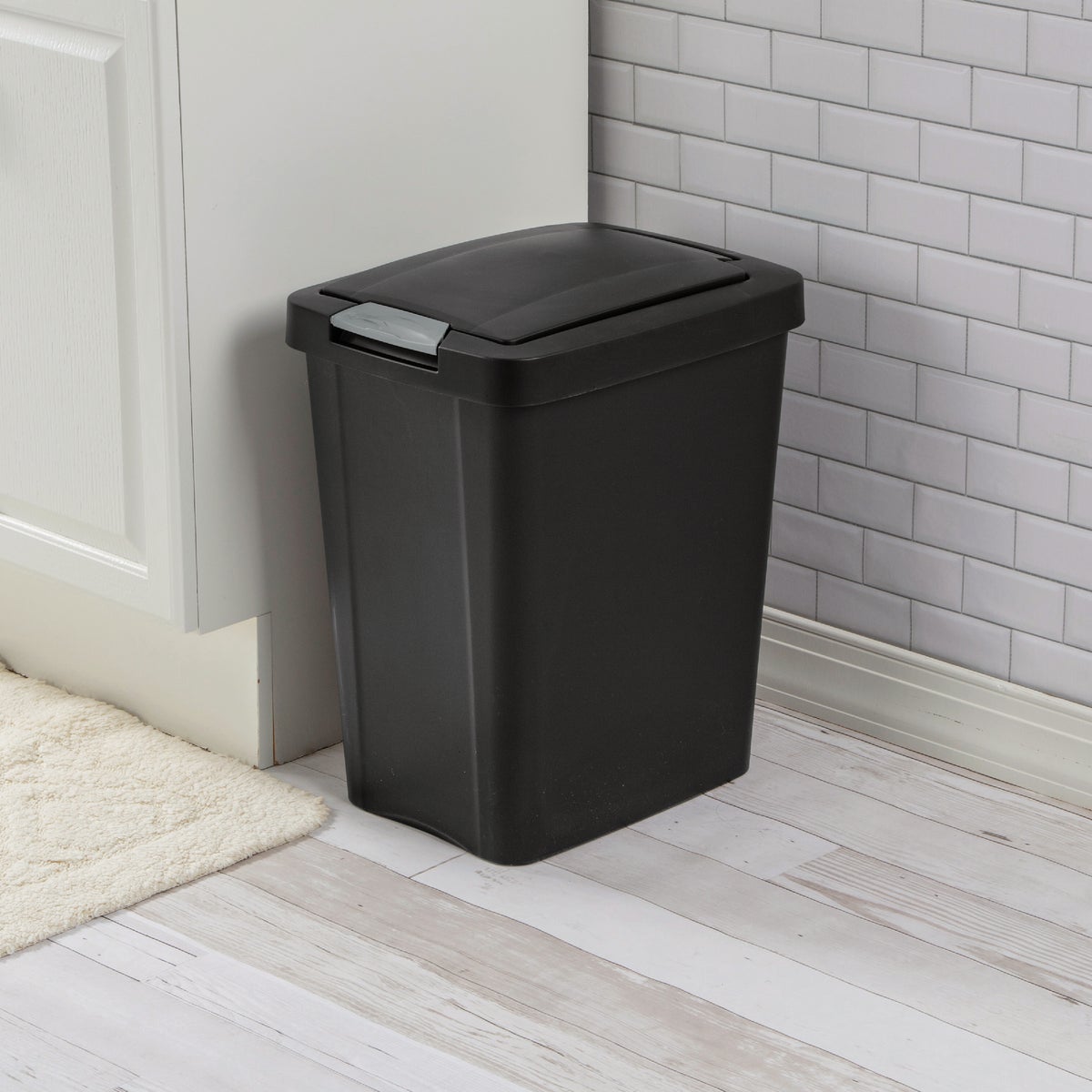 Sterilite 7.5 Gal. Black TouchTop Wastebasket Image 3