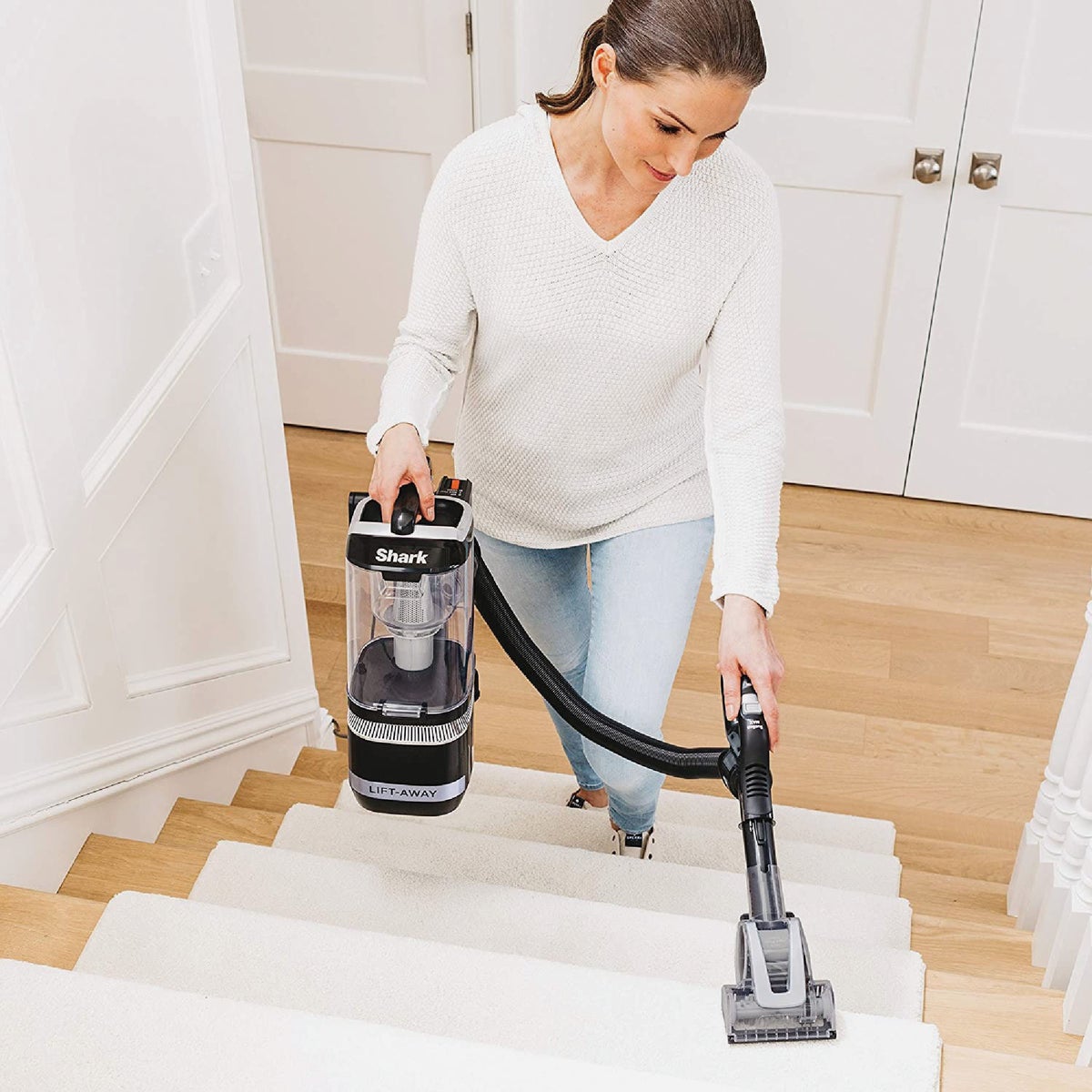 Shark Navigator Lift-Away ADV Upright Vacuum Image 5