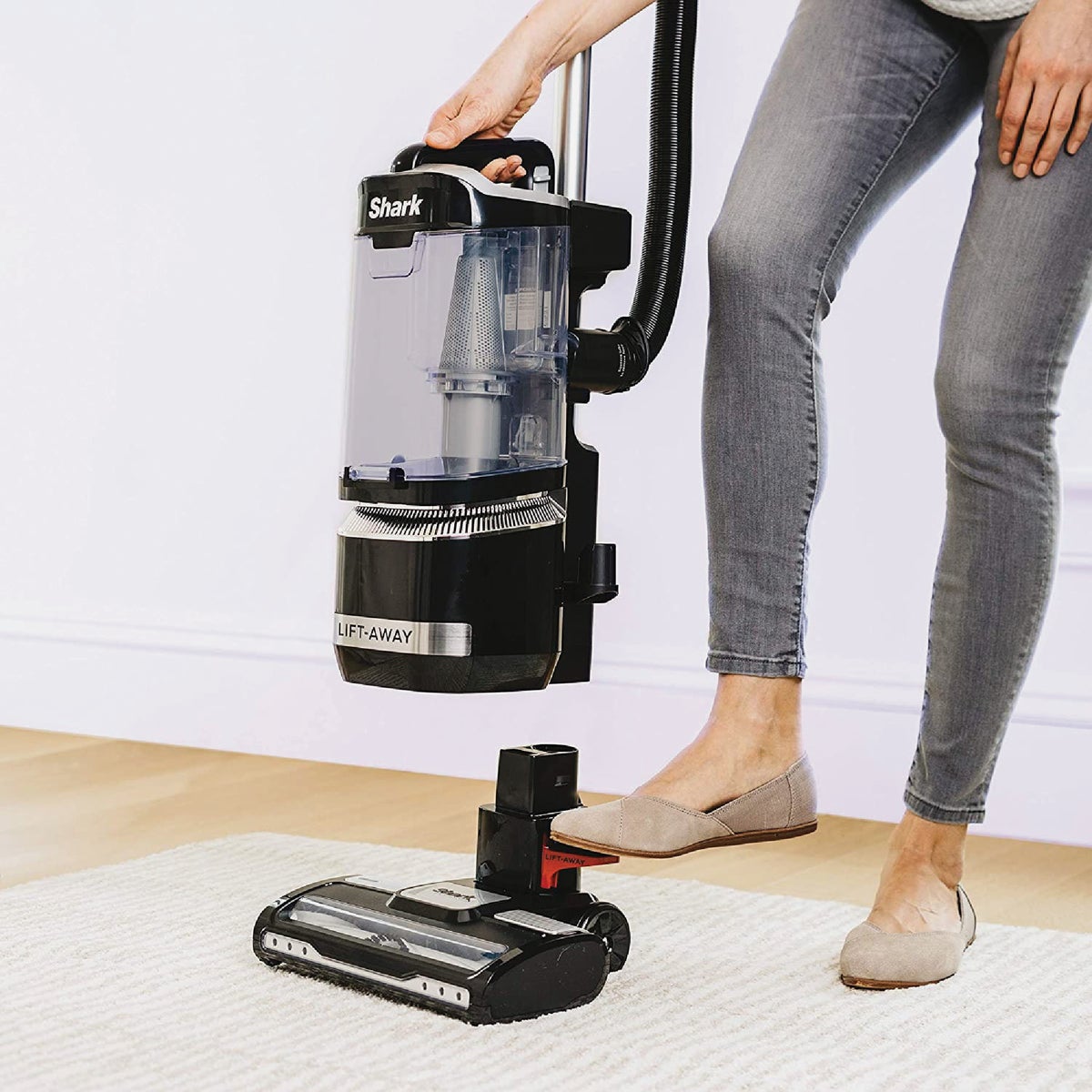 Shark Navigator Lift-Away ADV Upright Vacuum Image 3