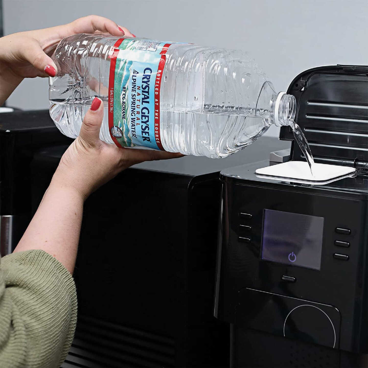 Crystal Geyser Alpine Spring 1 Gal. Water (6-Pack) Image 4