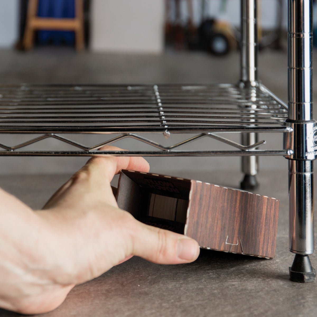 Black Flag Roach Motel Roach Bait & Glue Trap (2-Pack) Image 2