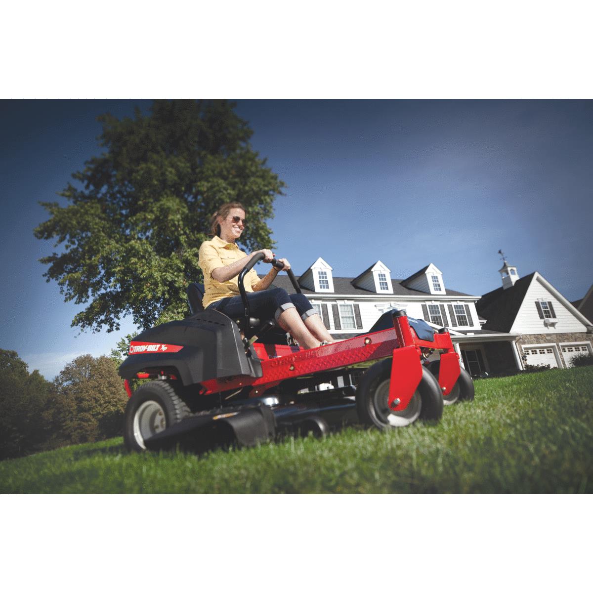 54" HYDRO LAWN TRACTOR Image 1