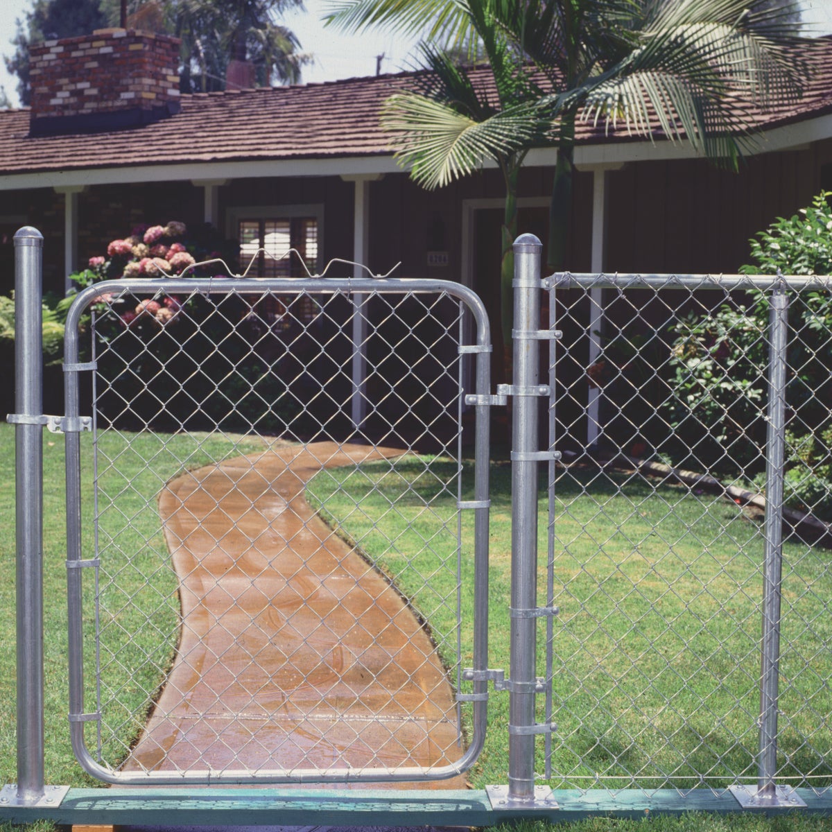 Midwest Air Tech Single Walk 35 In. W. x 46 In. H. Chain Link Gate Image 2