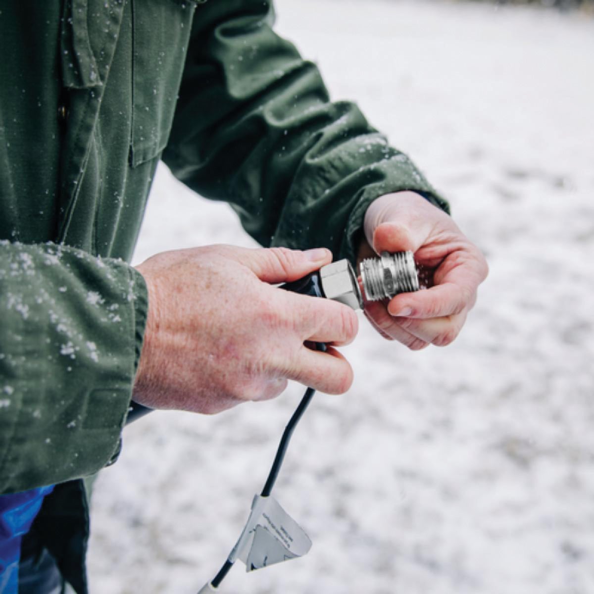 Camco 5/8 In. Dia. x 50 Ft. Heated Drinking Water Hose Image 2