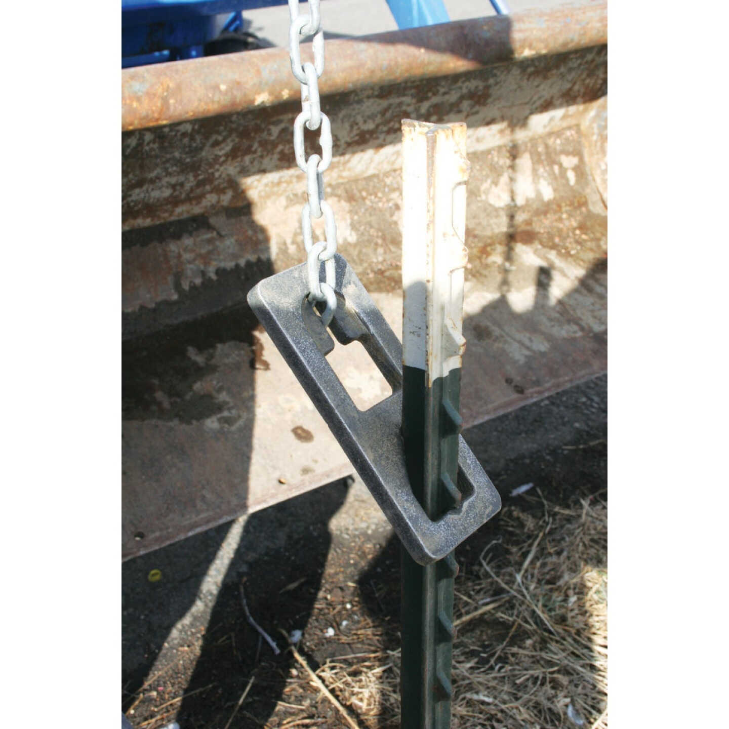 Speeco Steel T-Post Puller Image 2