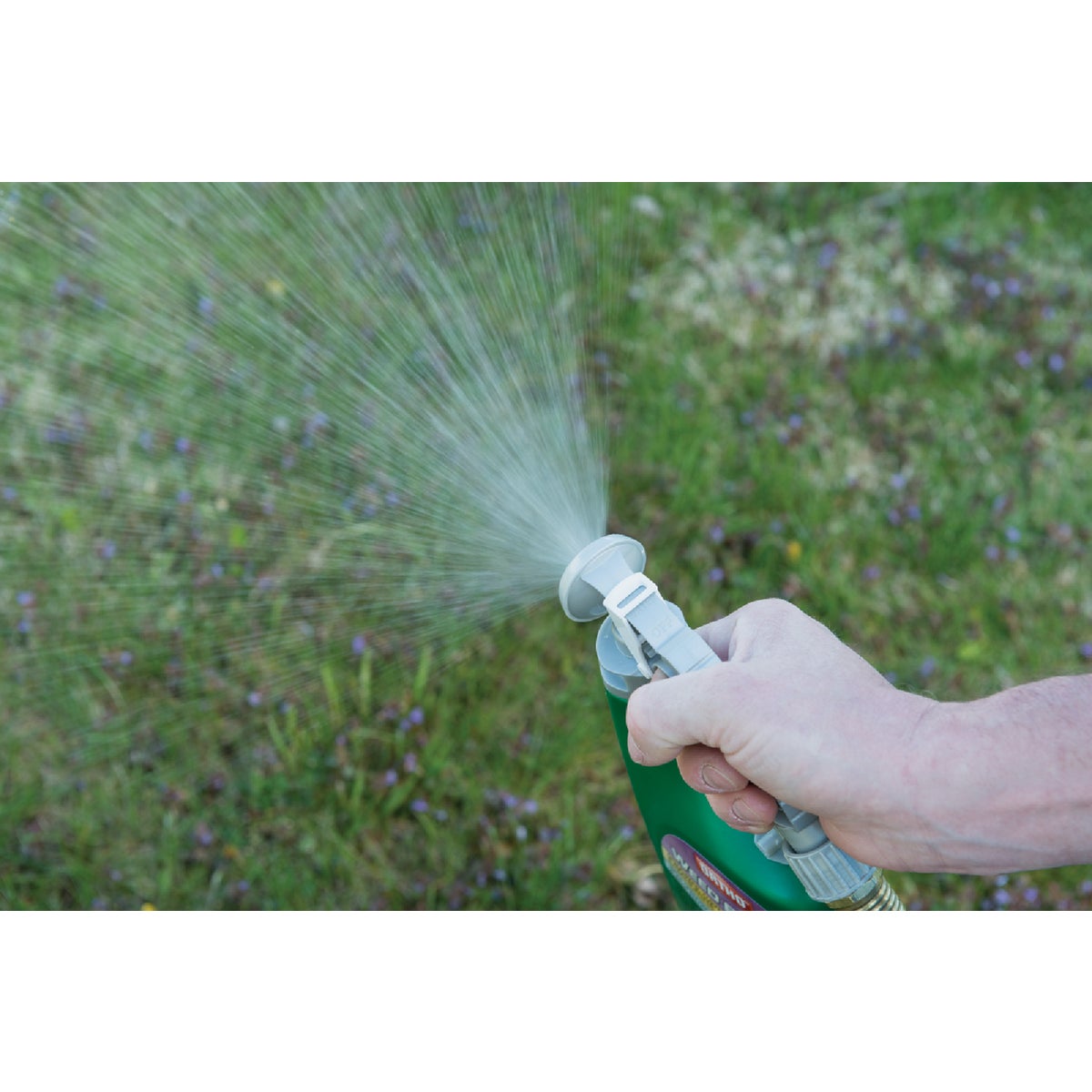Ortho 32 Oz. Ready To Spray Chickweed, Clover and Oxalis Killer for Lawns Image 5